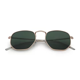 Lunettes de soleil tendance avec coins | verres miroir verts